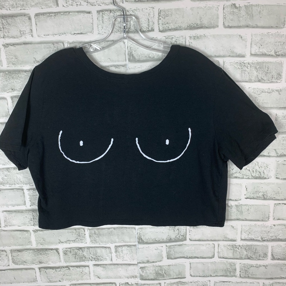 FASHIONNOVA Nip Slip Crop Top